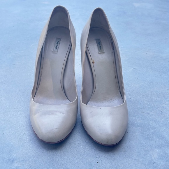 MIU MIU Closed Toe Classic Pumps 38.5 - Picture 3 of 7